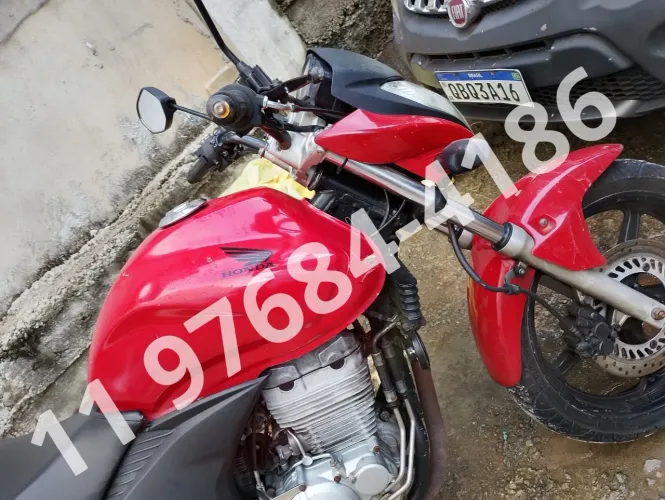 Moto Honda CB300 pra rodar