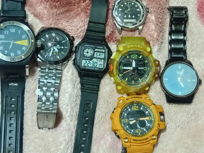 Vendo este lote de relógios no estado como estão nas fotos