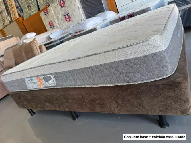 Conjunto base + colchão casal usado - 599,00 A vista ou 12x 56,99 no cartão de crédito
