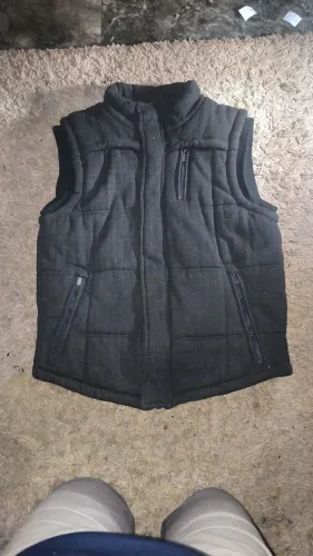 Colete Puffer Blue Steel masculino preto, tamanho M.