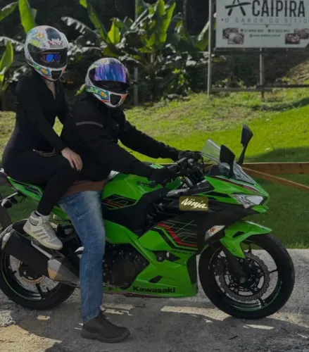 ? Kawasaki Ninja 400 2023 - Impecável, Baixa Km