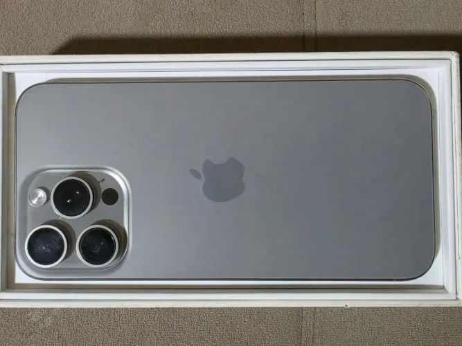 IPHONE 15 PRO MAX TITANIUM NATURAL