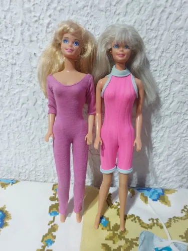 Lote 2 Bonecas Barbie Antigas Mattel Anos 90