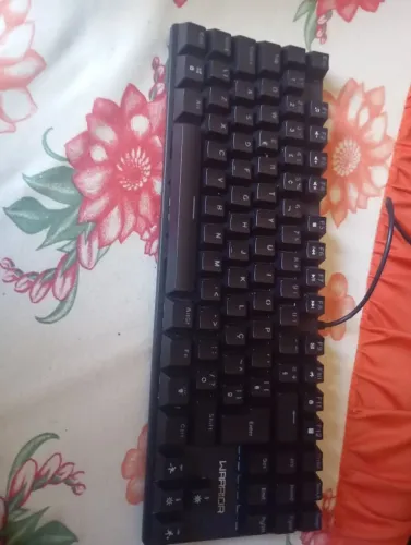 Teclado RGB mecânico Warrior