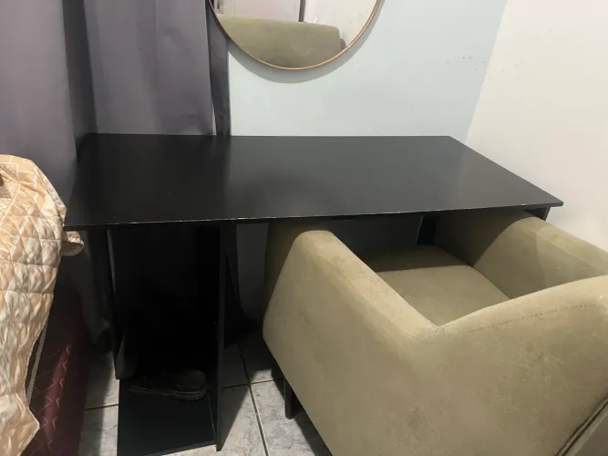 Vende-se mesa para escritório