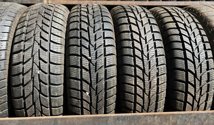 Jogo de pneus 13 Ford Ka , Uno , Gol 165/70 R13 semi novos ( 165/70/13 )