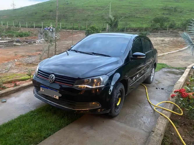 Volkswagen Voyage Comf/highli. 1.6 MI T.flex 8V 4P 2013