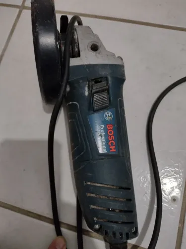 Esmerilhadeira Bosch 