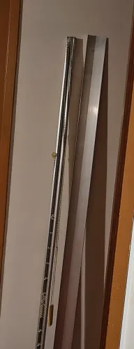 Trilho em alumínio de persiana