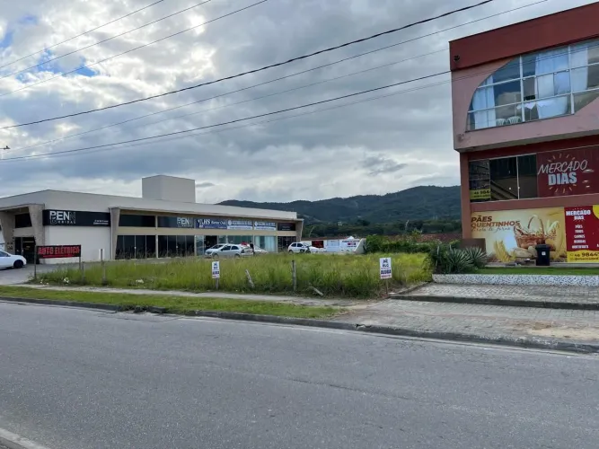 Terreno para alugar no bairro Caminho Novo - Palhoça/SC