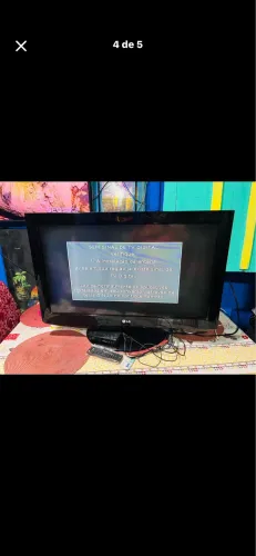 Vendo tv LG 32 polegadas não é smart tem todos os acessório