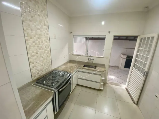 Casa com 3 dormitórios à venda, 114 m² por R$ 500.000 - Centro - Dois Córregos/SP