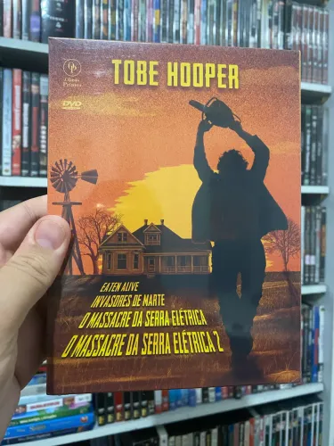 Tobe Hooper Box DVD LACRADO com 3 discos e 4 Filmes O Massacre da Serra Elétrica 