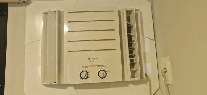 PRA VENDER HOJE, promoção de Ar condicionado, Springsteen Midea 7500 btus de Janela,.