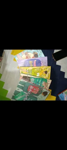 Livros Heartstopper + Novelinhas Brinde