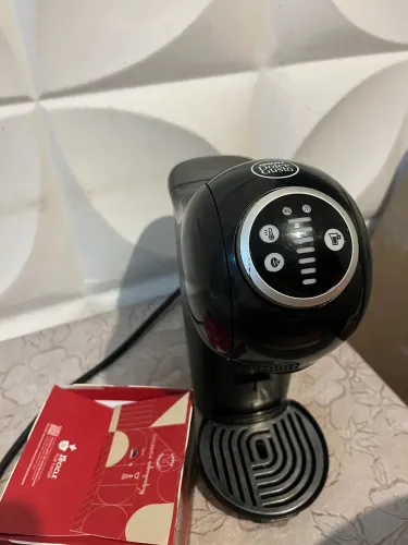 VENDO MÁQUINA DE CAFÉ GÊNIO S BASIC!