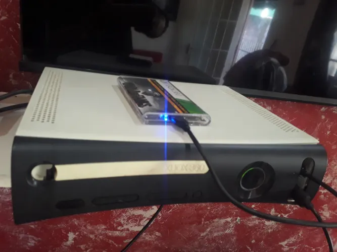 Xbox 360 Fat - 117 Jogos Leia