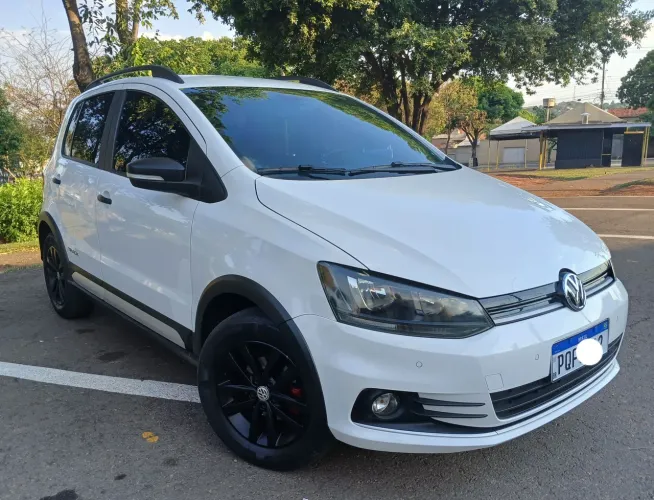 Volkswagen Fox Track 1.0 Flex 12V 5P 2016