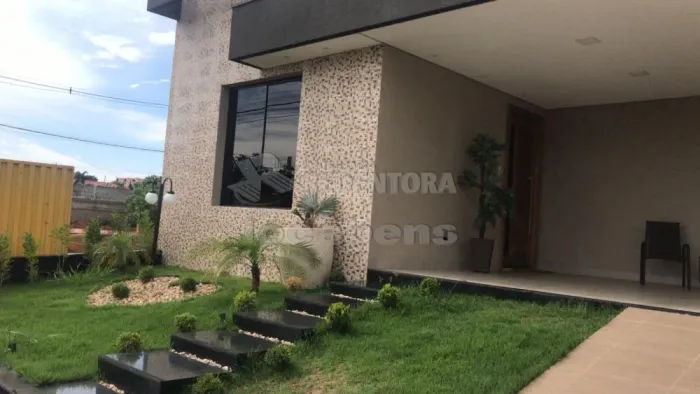 Excelente Casa em Condomínio para Locação