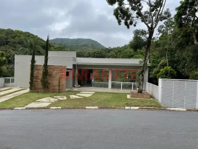 RESIDÊNCIA EXCLUSIVA NO PARQUE SUÍÇA ALTO PADRÃO, ELEVADOR PRIVATIVO E CACHOEIRA PARTICUL