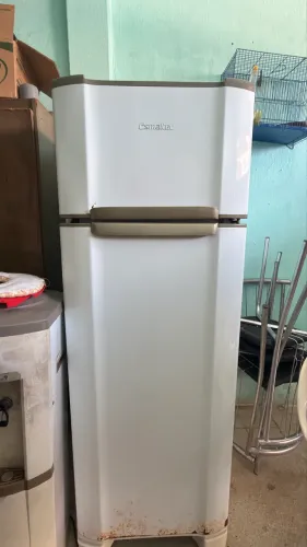 GELADEIRA ESMALTEC