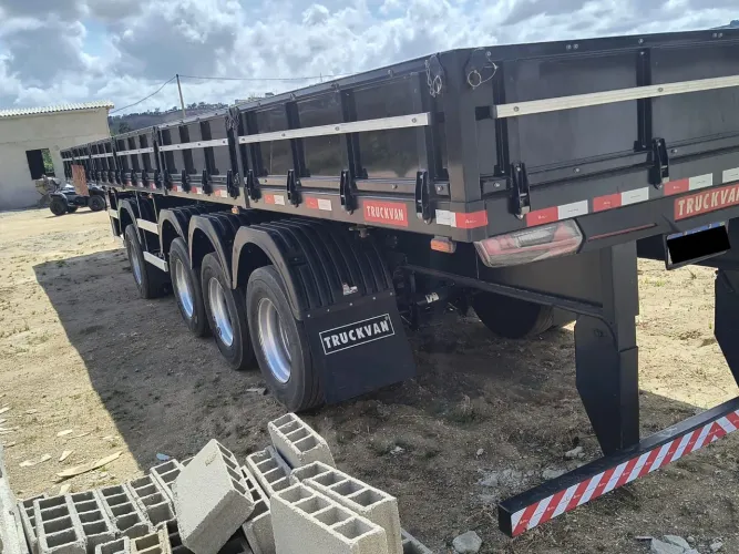 Carreta 4 eixos grande baixa ano: 2025 (nova)<br><br><br>81 9 *