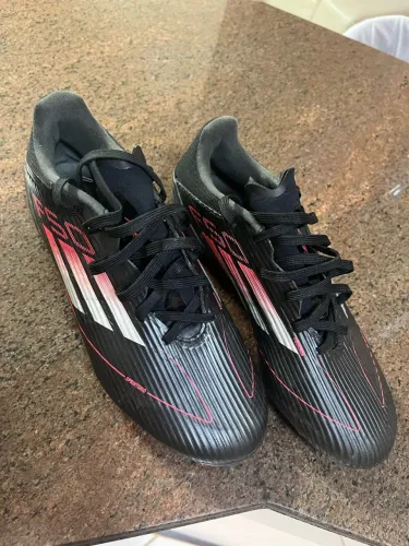 Chuteira F50 League N 37 Campo