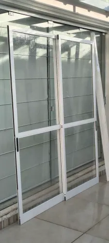 Porta de Correr Alumínio Branco 1,88 x 2, 17- 2 Folhas Grandes com vidro Estado de Nova