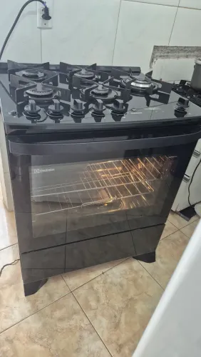 Vende -se fogão electrolux 5 bocas