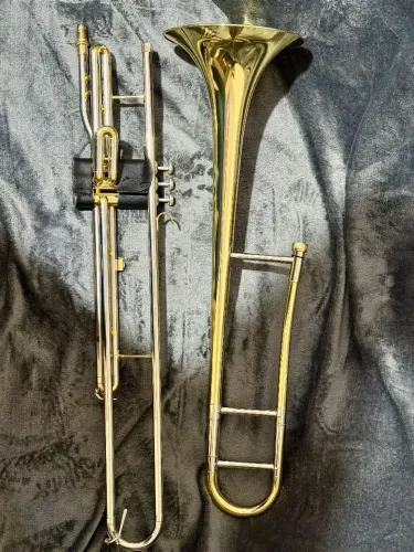 Trombone Vincent Bach - VT501 - Semi Novo.