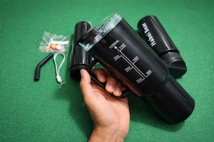 Kit 3 Garrafa Copo Tendência Água Squeez Copo Térmico Multifuncional Kit Completo