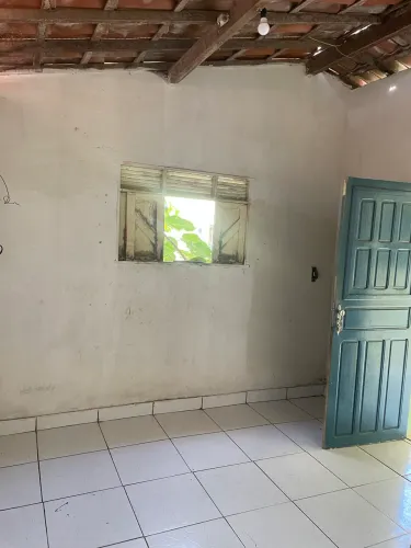 Vende-se CASA EM PONTA DO MATO