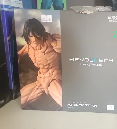 Eren titan revoltech