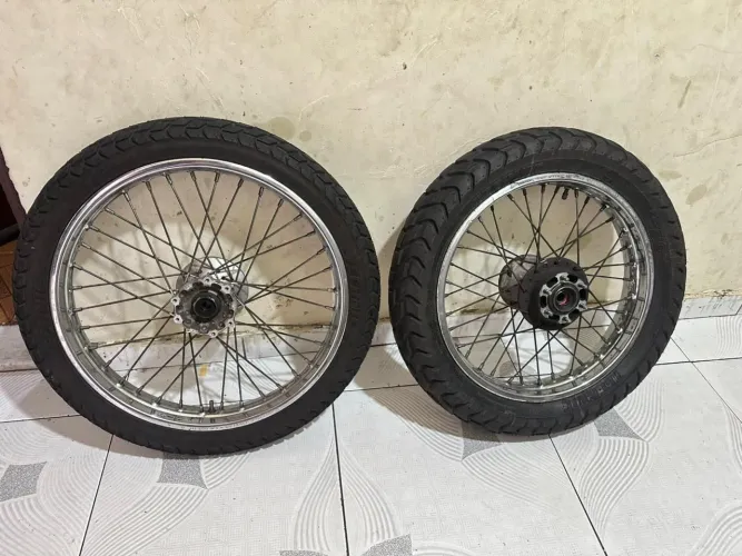 Vendo Jogo de Roda completo de Crosser original technic 
