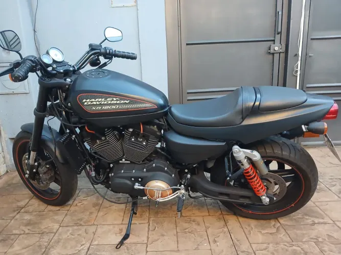 Vendo Moto Harley Davidson