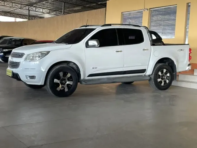Chevrolet S10 Pick-up LTZ 2.8 TDI 4X4 CD Dies.aut 2013