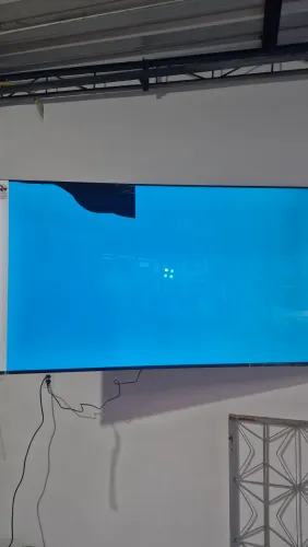 TV Samsung Crystal UHD 70 polegadas