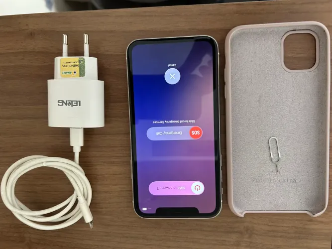 Vendo iPhone 11 64 GB