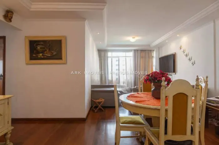 Apartamento para locação no condomínio Edifício Rio São Lorenço, 120m² com 03 dormitórios.