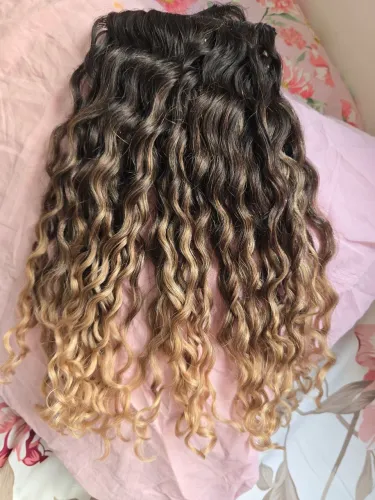 Cabelo humano cacheado