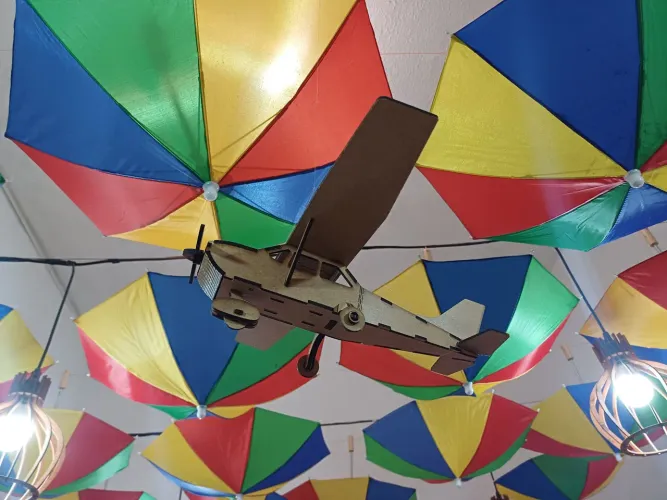 Avião decorativo mdf