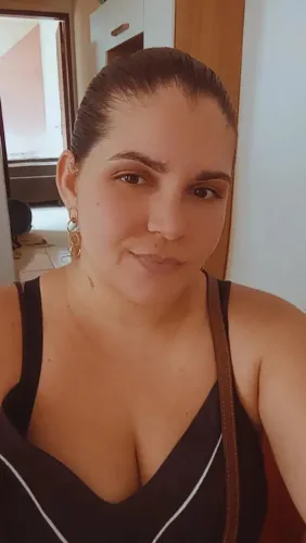 Disponível período noturno babá ou cuidadora de idoso