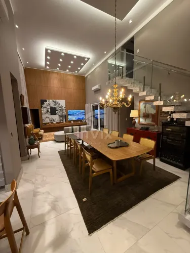 Belíssima Casa em Alphaville Jacuhy!