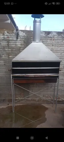 Vendo churrasqueira espetinho