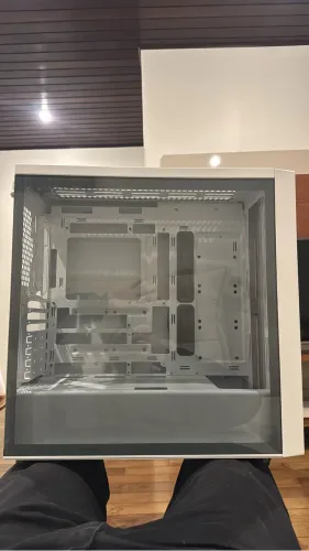 Gabinete coolermaster mb600L branco masterbox