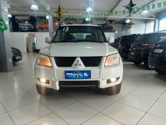 Mitsubishi Pajero TR4 2.0 Flex 16V 4X2 Aut. 2013