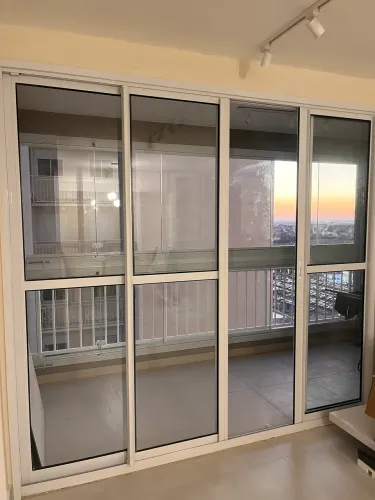 Porta Balcão de Alumínio para sacada 4 folhas
