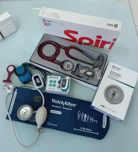 Kit enfermagem.