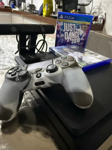 Playstation 4 slim ps4 com 2 jogos e Kinect novo
