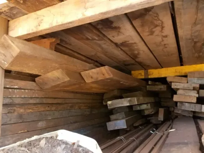 VIGA DE PEROBA ROSA 6x12 R$ 18,00 e 6x16 R$ 28,00 preço por metro linear
